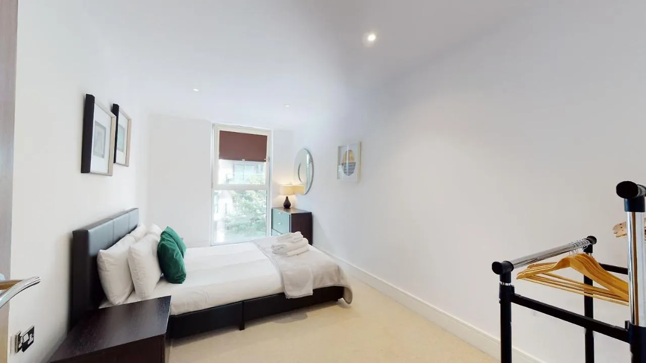 Apartment Lanterns Way At Canary Wharf By Mysquare London United Kingdom