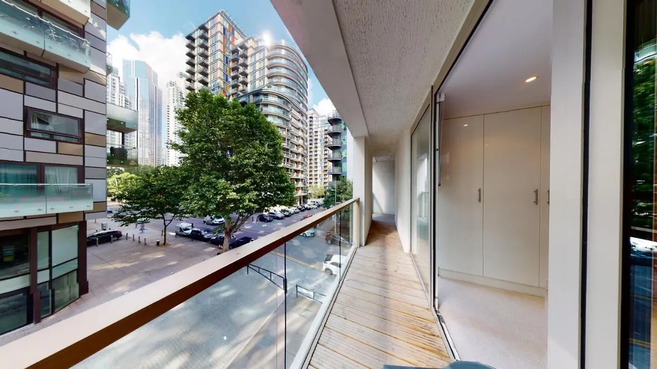 Lanterns Way At Canary Wharf By Mysquare London